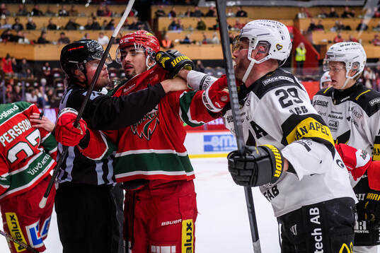 Modos Linus Andersson och Västerås Kim Rosdahl