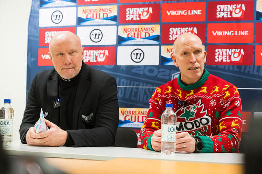 Västerås tränare Peter Andersson och Modos tränare