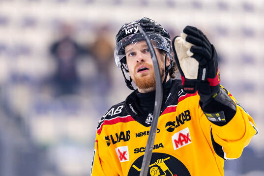 Luleås Brendan Shinnimin jublar