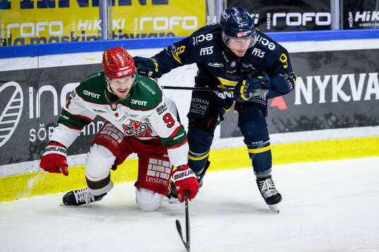 Modos Linus Andersson och Södertäljes Patrik Zackrisson