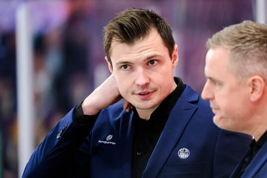 Rögles assisterande tränare Max Bohlin