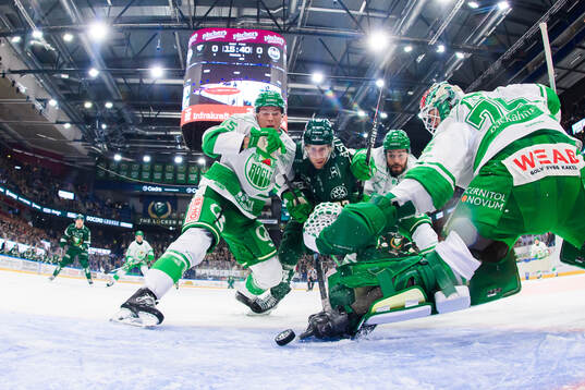 Rögles Gregor Biber, Mark Friedman och målvakt Arvid Holm