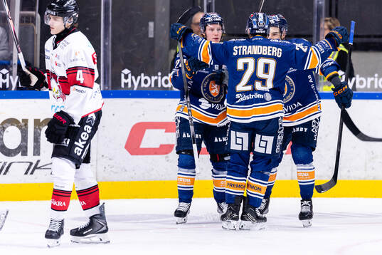 Växjös Karl Henriksson och Sebastian Strandberg jublar
