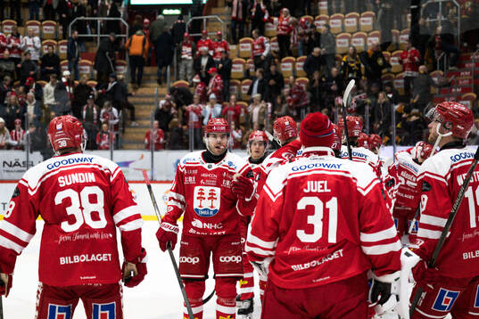 Timrås Magnus Pääjärvi jublar