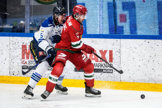 Karlskogas Tim Barkemo och Moras Ethan De Jong