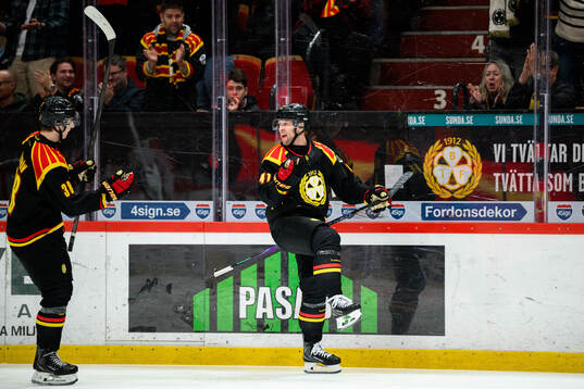 Brynäs Greg Scott jublar