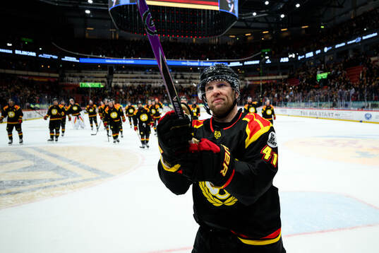 Brynäs Greg Scott jublar