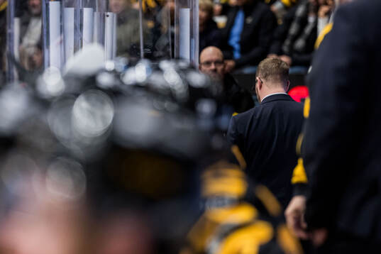 Skellefteås assisterande tränare Andreas Falk lämnar