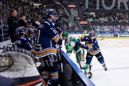 Rögles Simon Zether och Växjös Brian Cooper