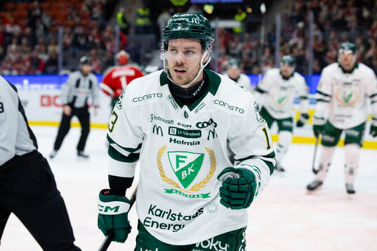 Färjestads Joel Kellman jublar