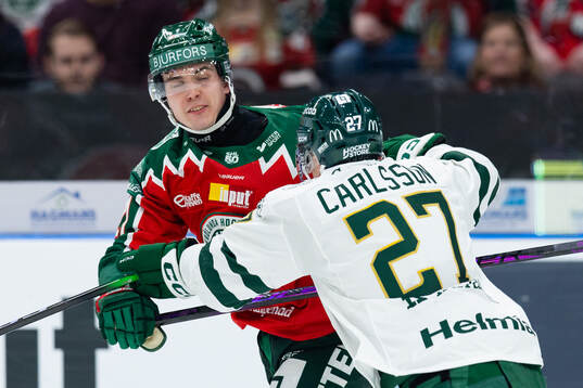 Frölundas Jere Innala och Färjestads Gabriel Carlsson