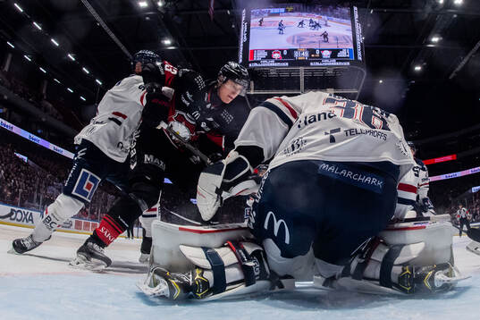 Malmö Redhawks Fredrik Händemark oroar mot Linköpings