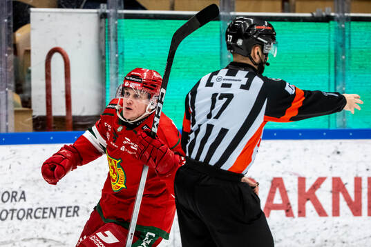 Moras Filip Björkman jublar