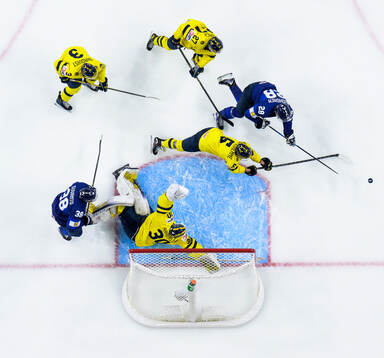 Oliver Suvanto and Heikki Ruohonen of Finland challenge