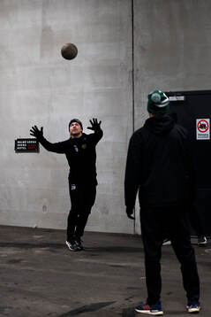 Färjestads spelare värmer upp