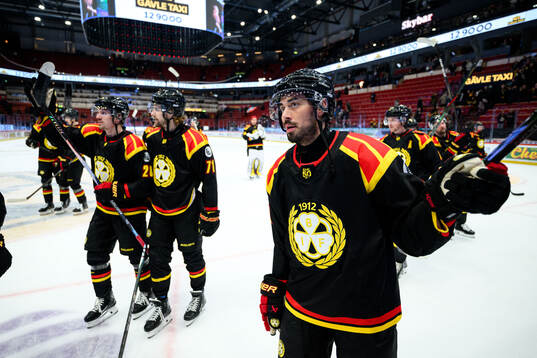 Brynäs Tyler Vesel jublar