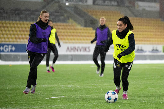 Hanna Jiozon och Izabella Bergström