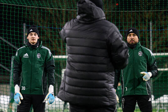 Målvakt Marcus Pettersson och målvakt Amr Kaddoura