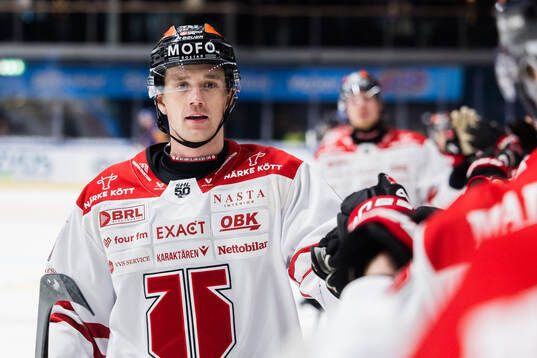 Örebros Filip Berglund jublar