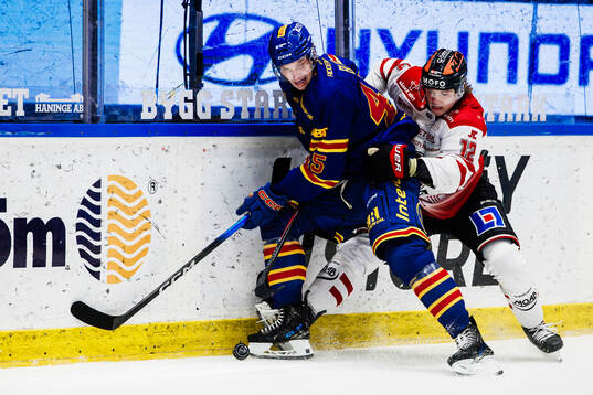 Djurgårdens Hugo Blixt och Örebros Noah Steen