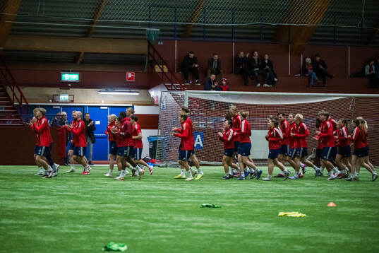 Spelarna värmer upp