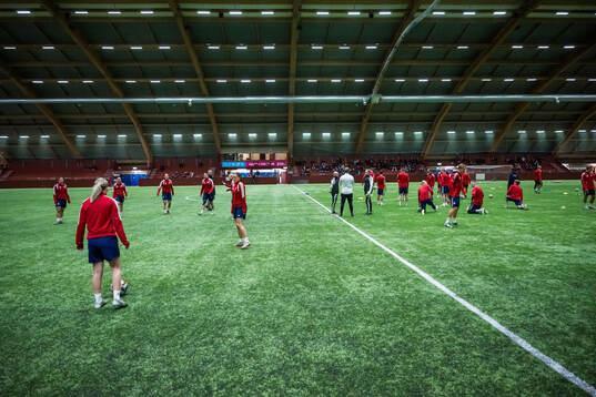 Spelarna värmer upp