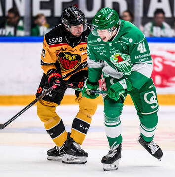 Luleås Eetu Koivistoinen och Rögles Simon Zether