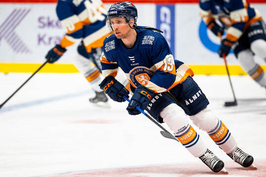 Växjös Dylan Mclaughlin innan ishockeymatchen i SHL