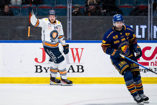 Växjös Ludvig Nilsson jublar