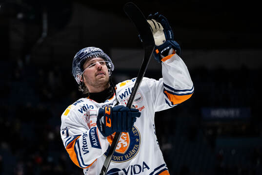 Växjös Manuel Ågren jublar