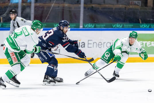 Linköpings Nicholas Shore och Rögles Mattias Göransson