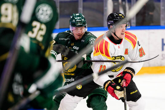 Färjestads Adam Ollas Mattsson och Brynäs Jakob