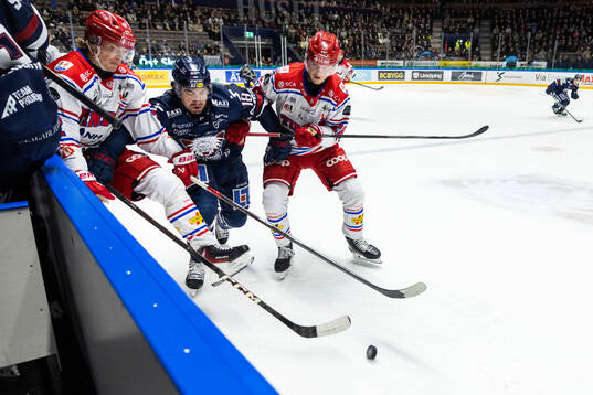 Timrås Erik Walli Walterholm och Simon Forsmark mot