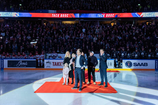 Linköpings tidigare spelare Broc Little hyllas