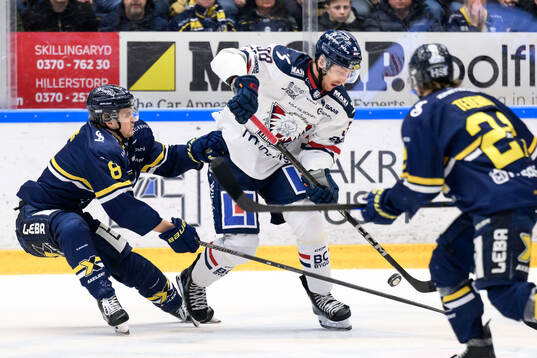 HV71s Lucas Lagerberg och Linköpings Johan Södergran