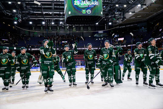 Färjestads spelare jublar