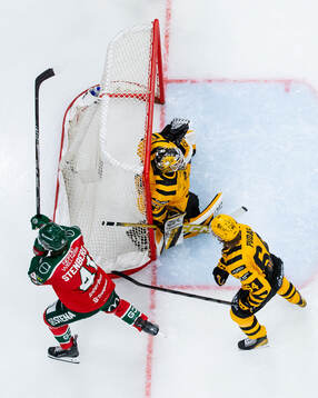 Frölundas Ivar Stenberg jublar