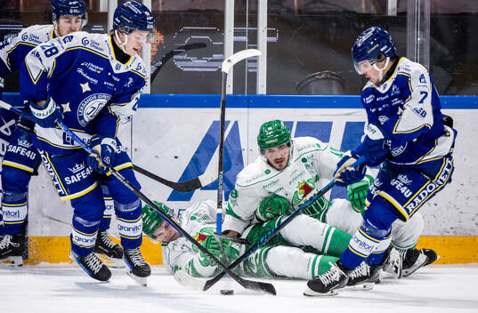 Leksands Victor Johansson och Rögles Dennis Everberg och