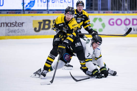 Västerås Oskar Kvist och Östersunds Joel Olkkonen