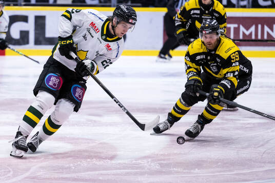 Östersunds Dennis Värmhed och Västerås Anton Mylläri