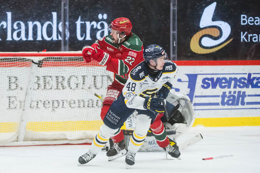 Modos Måns Carlsson och Södertäljes Wilhelm Hallquisth