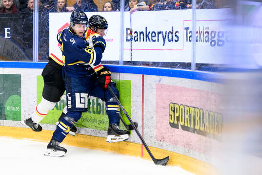 HV71s Axel Rindell och Brynäs Oskar Lindblom