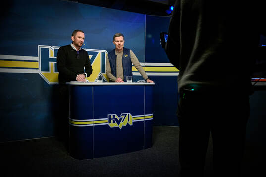 HV71s Johan Freijd, kommunikationschef, och Per Gustafsson,