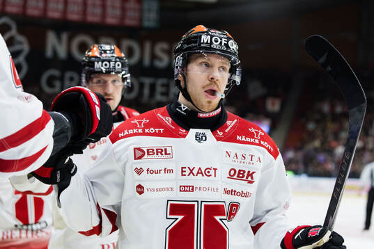 Örebros Kalle Kossila jublar