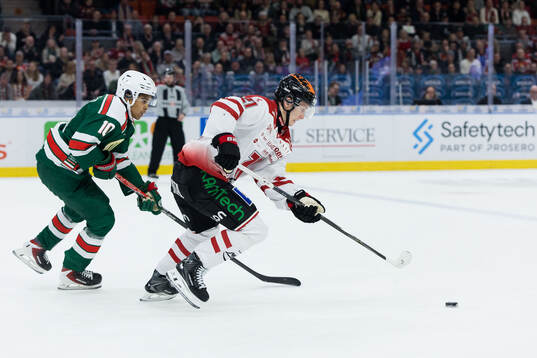 Frölundas Max Westergård och Örebros Patrik Puistola