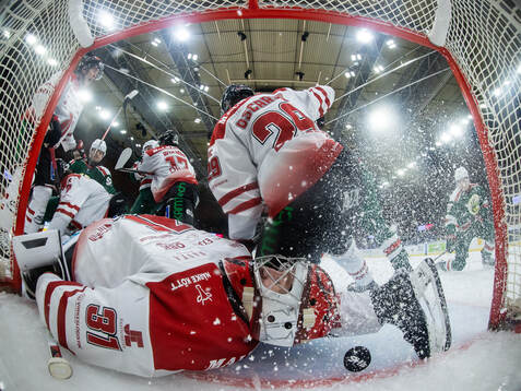 Örebros målvakt Jonas Arntzen och Milton Oscarson