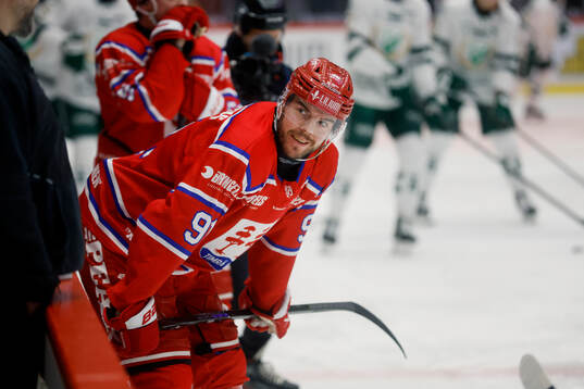 Timrås Magnus Pääjärvi innan ishockeymatchen i SHL