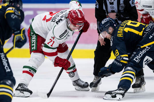 Moras Travis Treloar och Södertäljes Hampus Harlestam