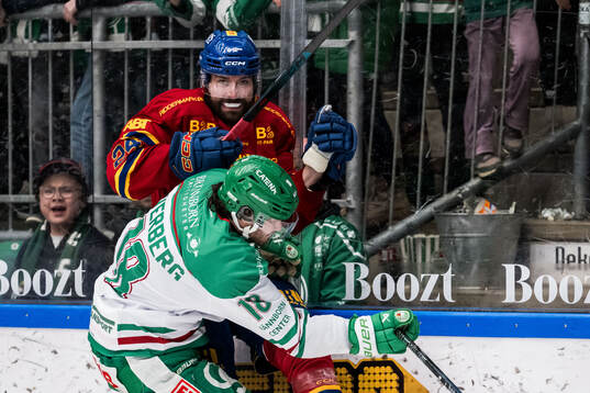Rögles Dennis Everberg och Djurgårdens Ludvig Rensfeldt