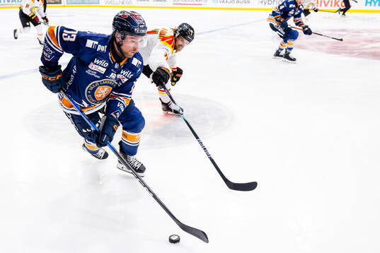 Växjös Dylan Mclaughlin och Brynäs Axel Jonsson-Fjällby